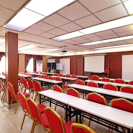 Qingdao Fu Yong Hotel エクステリア 写真